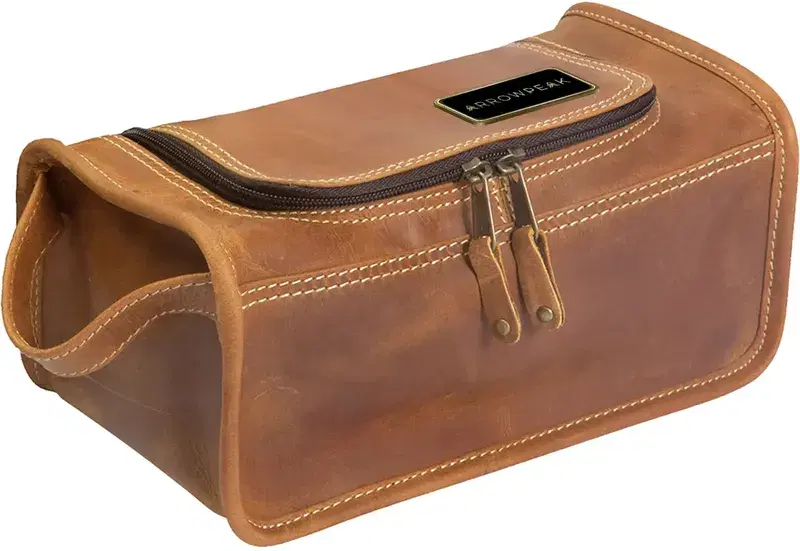 Taylor Falls Leather Travel Kit